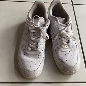 Nike Air Force 1.